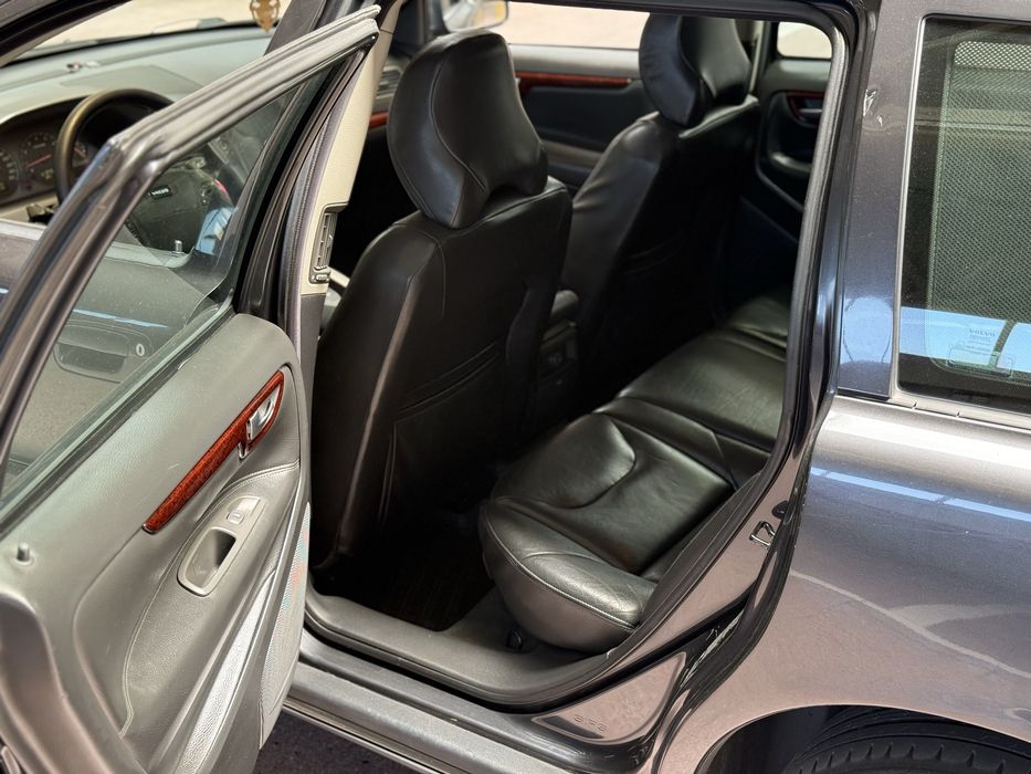 Volvo V70 — fotografia 5