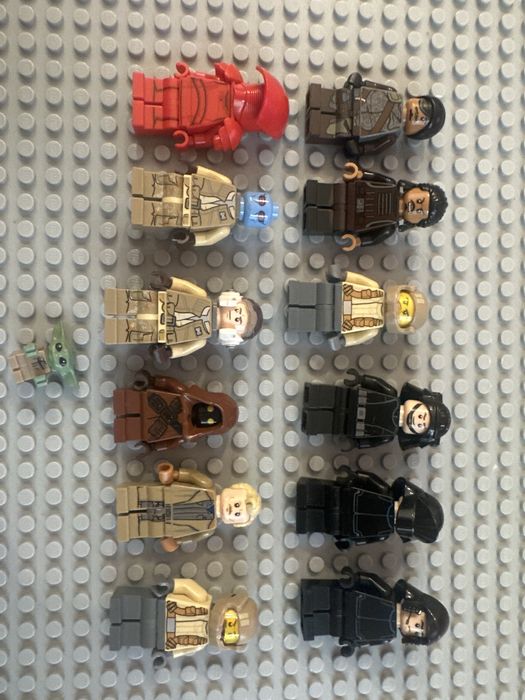 Figurki LEGO na szt .