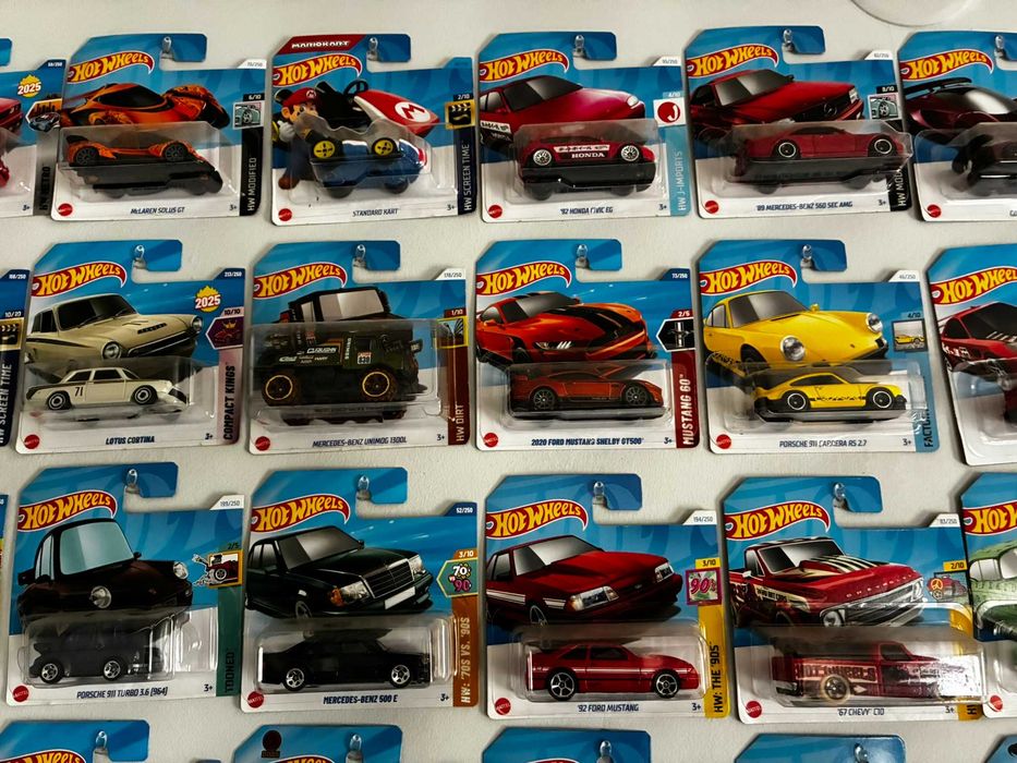 Hot Wheels - 90 sztuk, Stan Idealny