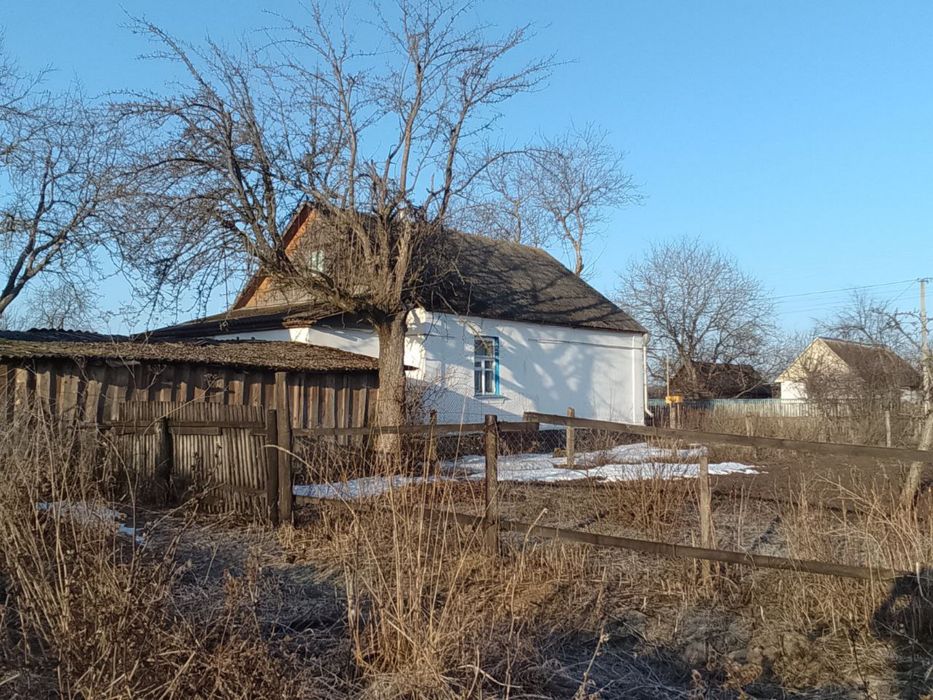 Приватний будинок с.Високе Черняхівський район