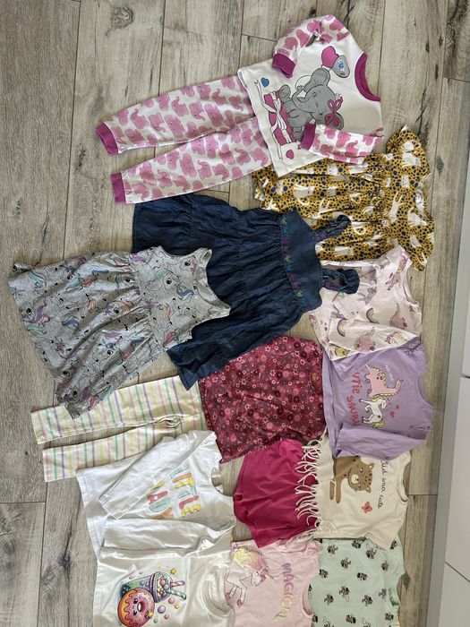 Одяг для дівчинки 98-104