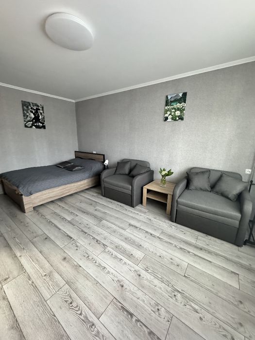 Здам одно,двухкімнатні  квартири подобово.Вокзал,центр