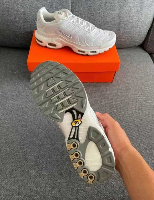Nike_Air_Max_TN_Plus_White R.42