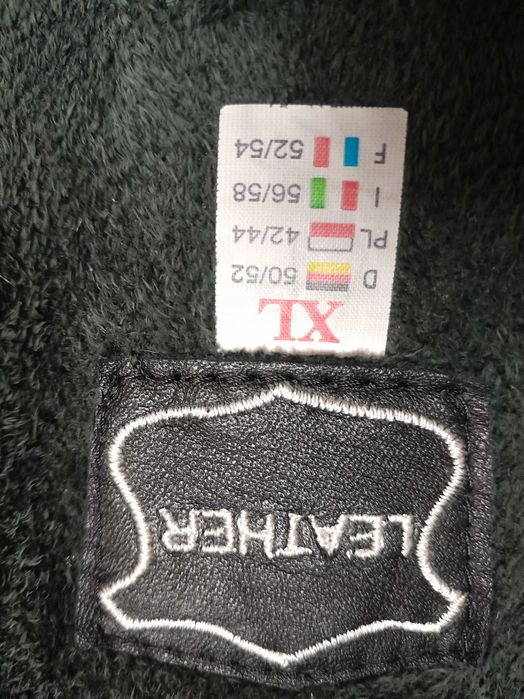 Kożuch damski czarny krysztalek