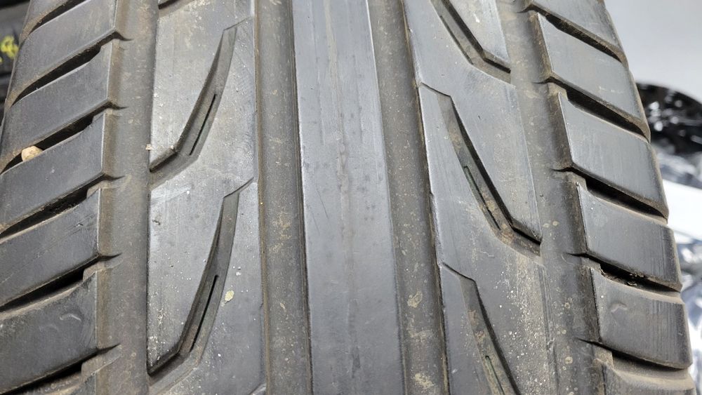 Шини 255/55/18 Semperit