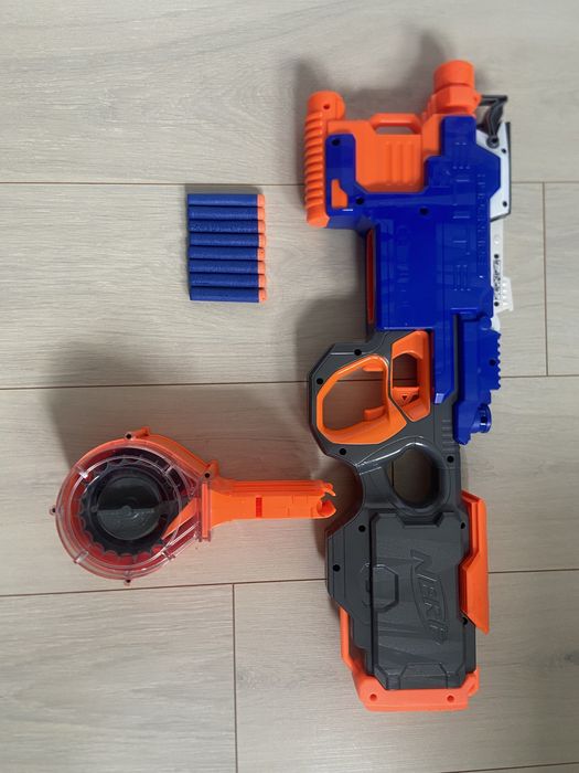 Karabin automatyczny NERF N-Strike Elite HyperFire + Magazynek bębnowy