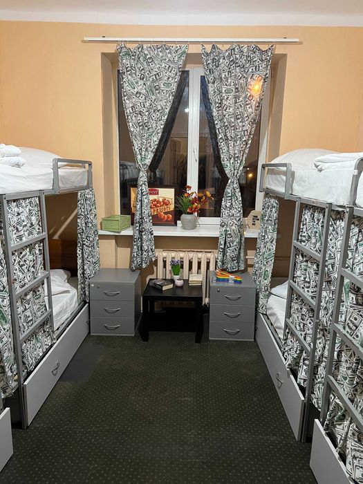 Хостел подобово | Олімпійська | Поруч госпіталь | У нас є гаряча вода!