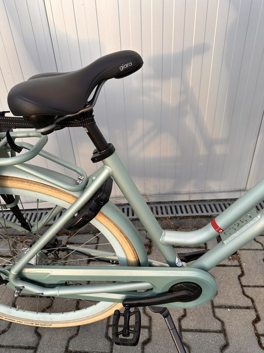 Rower miejski - damka BATAVUS z fotelikiem BOBIKE