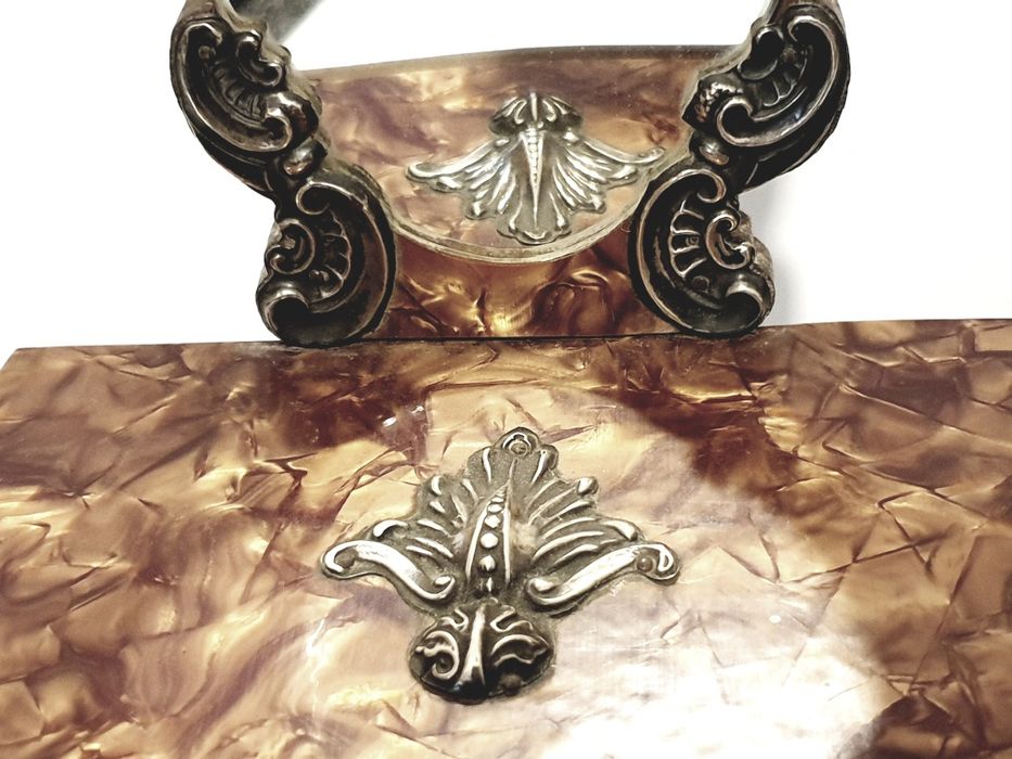 Lindo guarda joias dos anos 50 - mini toucador