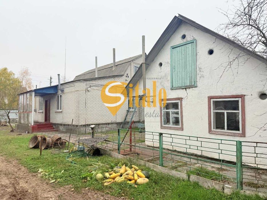 Будинок з комунікаціями, Гнідин Центр БЕЗ%