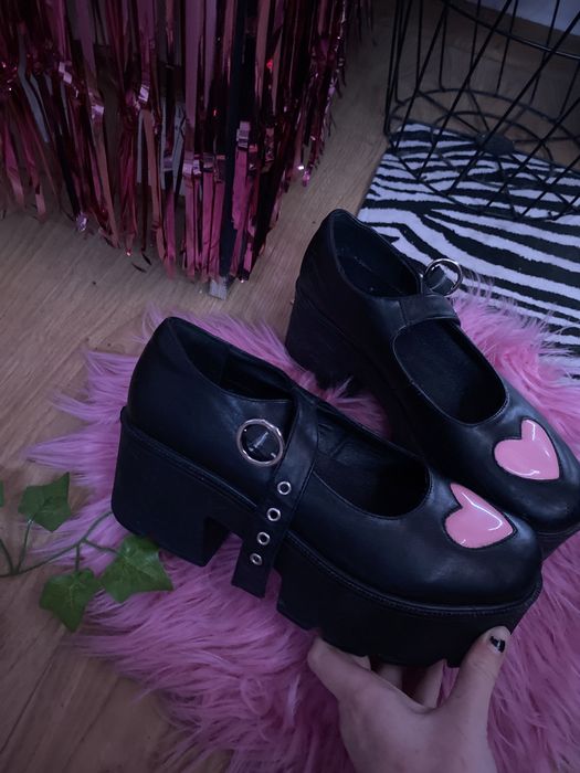 urocze buty platformy