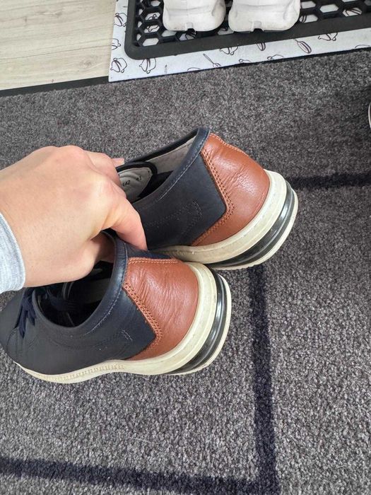 Sapatos de Couro Nº 41 – Como Novos