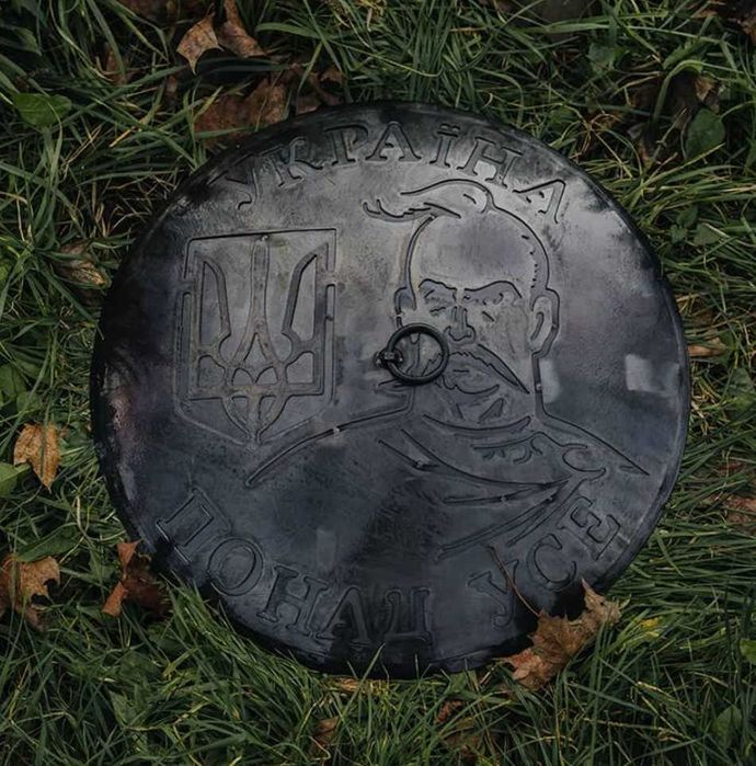 Сковорода з диска борони, із розбірними ніжками. Садж для вогню