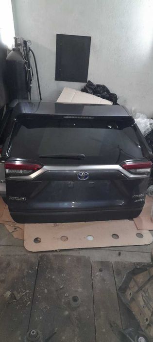 Кришка багажника задня Ляда  RAV4 V 2018-2024р  РАВ4 5