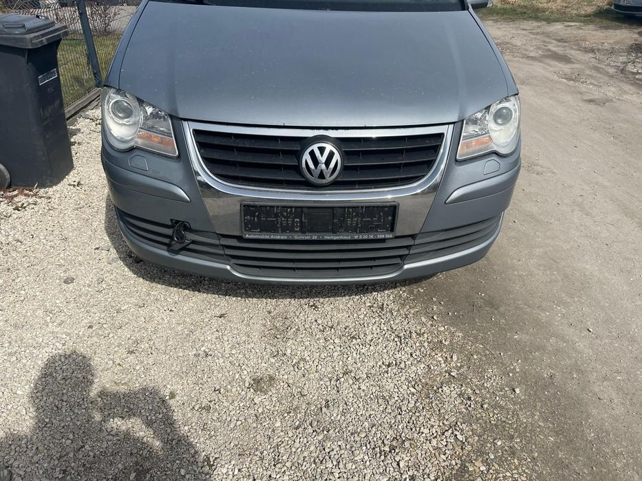 Maska VW Touran lift kolor LR7N lift
