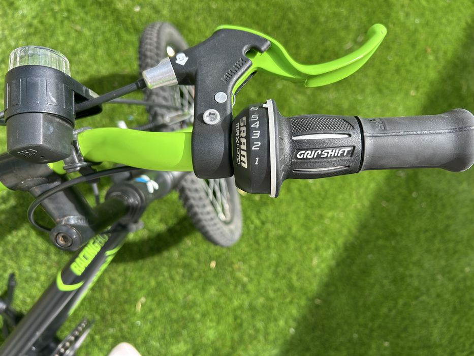 Bicicleta Btwin Racingboy 500 (COMO NOVA)
