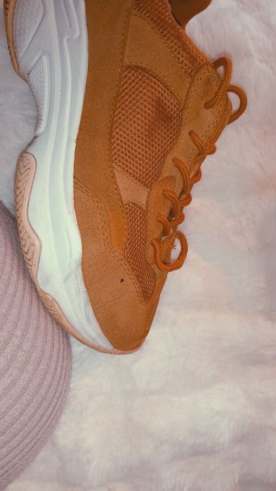 Sneakers trampki Roots 38 sznurowane adidasy sportowe musztardowe buty