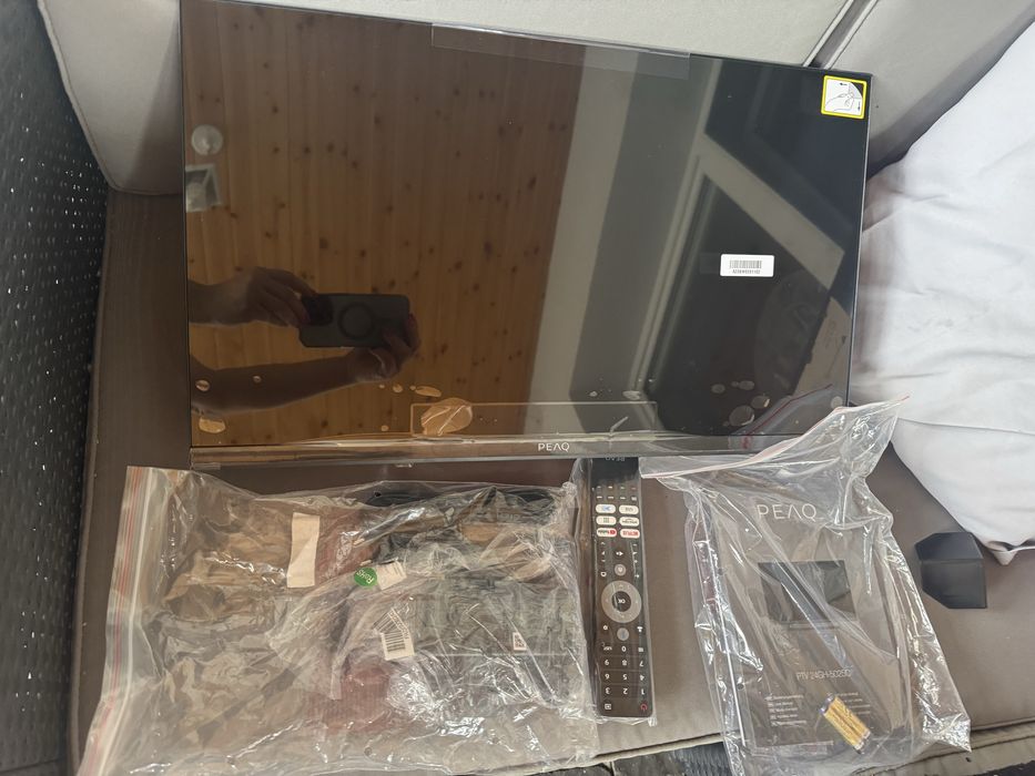 Nowy telewizor 24”.