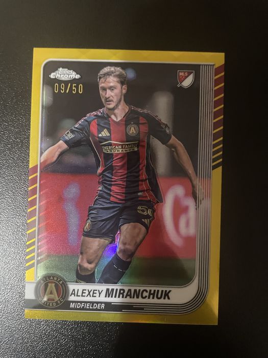 Лот із карток MLS Topps Chrome (автограф + 4 тиражки + 27 бази)
