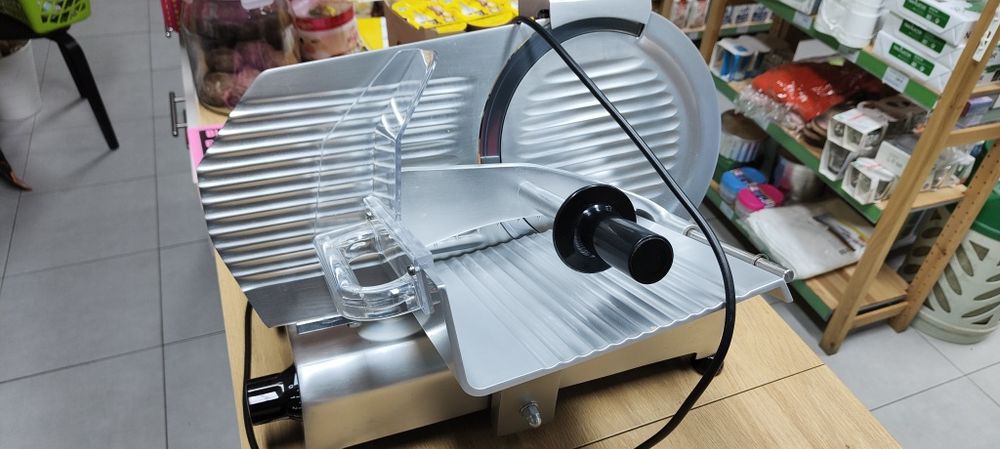 Cortadora / Fiambreira FAC F250E