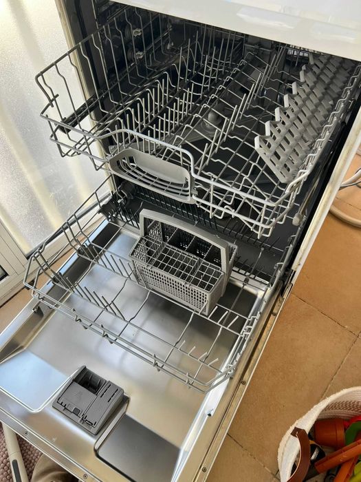 Máquina de Lavar Loiça Siemens iQ300 – Erro E14