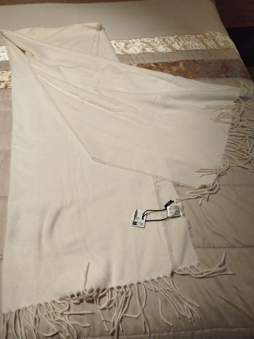 Cachecol muito fofo novo