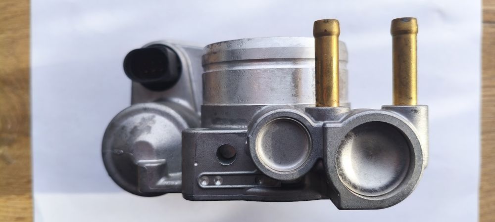 Przepustnica Continental VW PASSAT, B6 VW GOLF 5, TOURAN  2.0 FSI