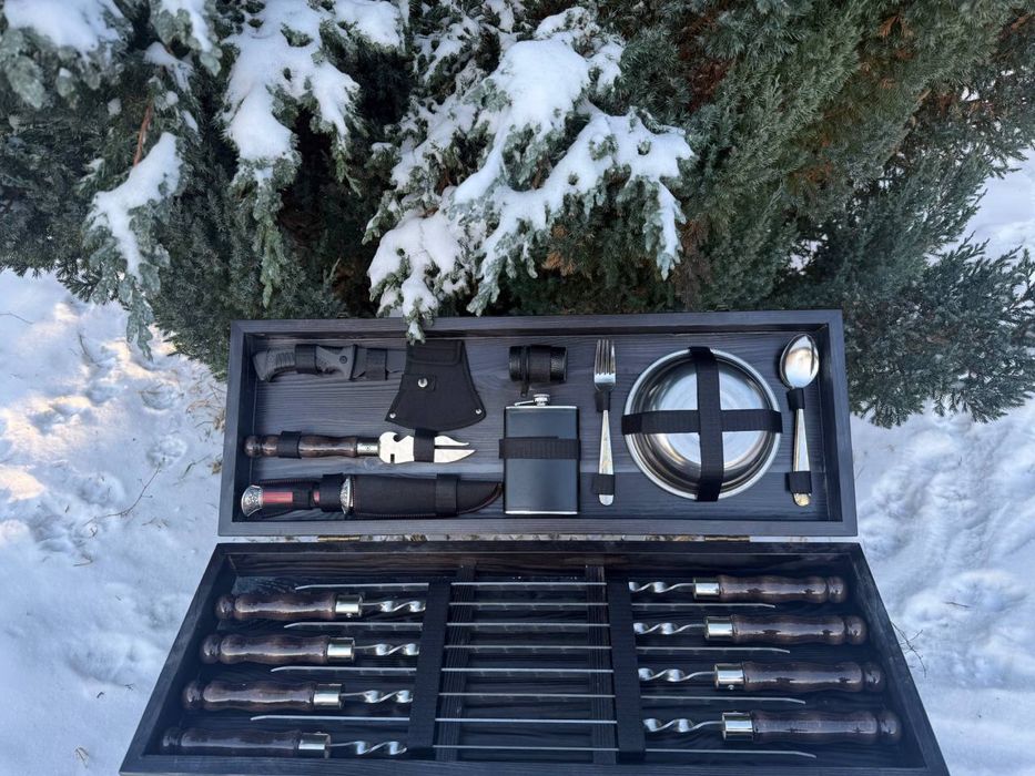 Подарочные Шампура в кейсе-столике для барбекю гриля мужу куму брату