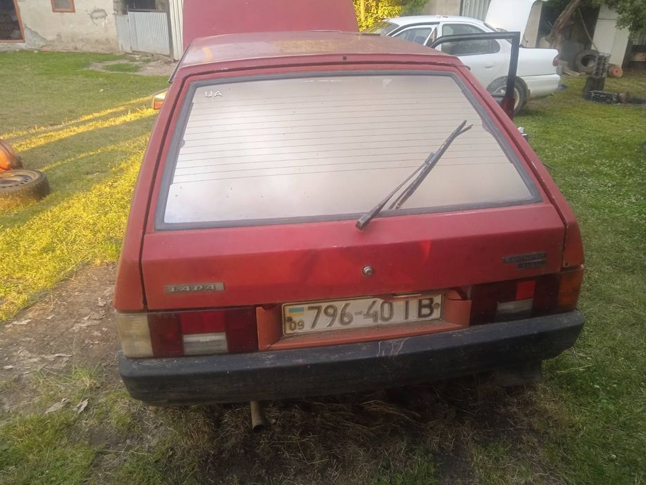 Продам ВАЗ 2109 .