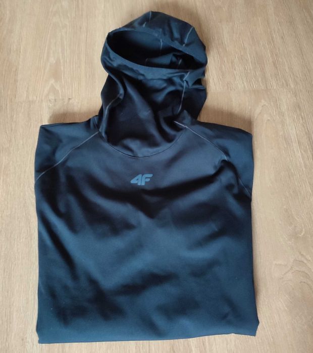 Nowa Czarna Bluza 4F