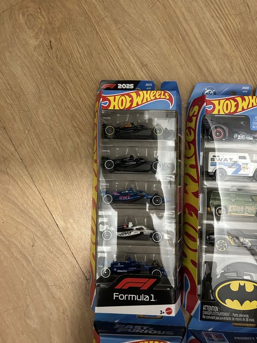 HotWheels pack 5