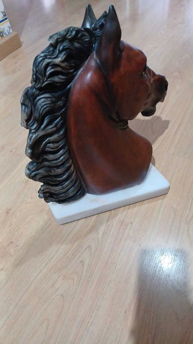Estatueta Cabeça de Cavalo em pedra