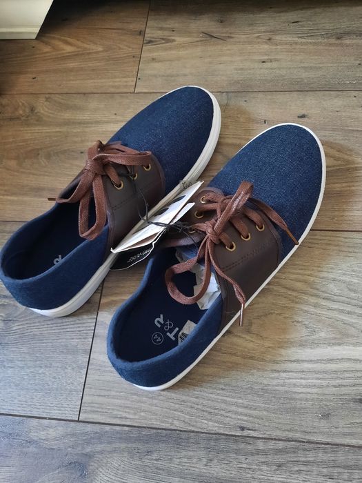 Nowe buty,trampki męskie rozmiaru 44