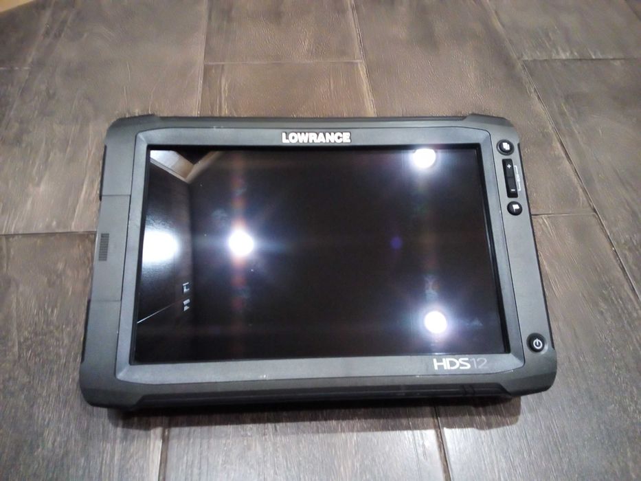 Продам Lowrance HDS-12 Gen2 Touch