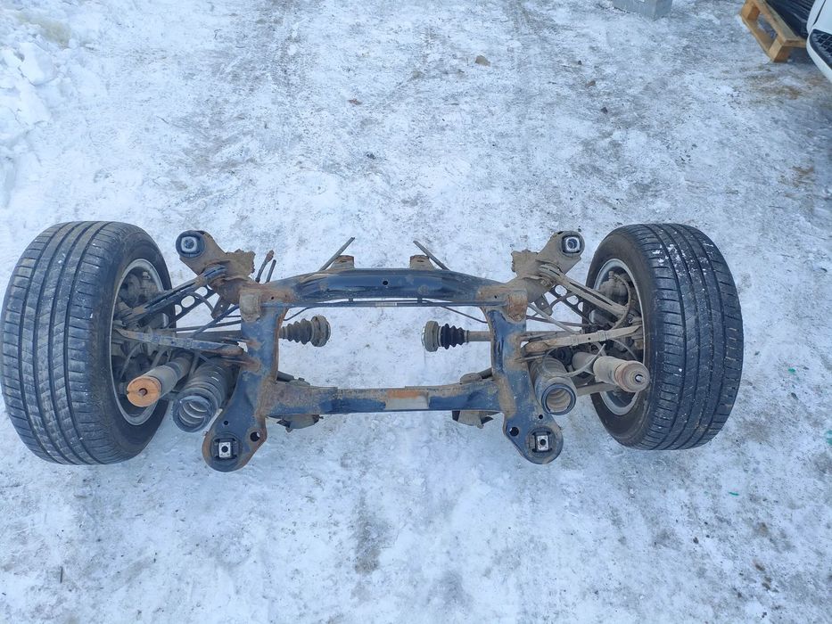 BMW E90 E91 LIFT 2.0B WÓZEK BELKA SANKI ZAWIESZENIA TYŁ