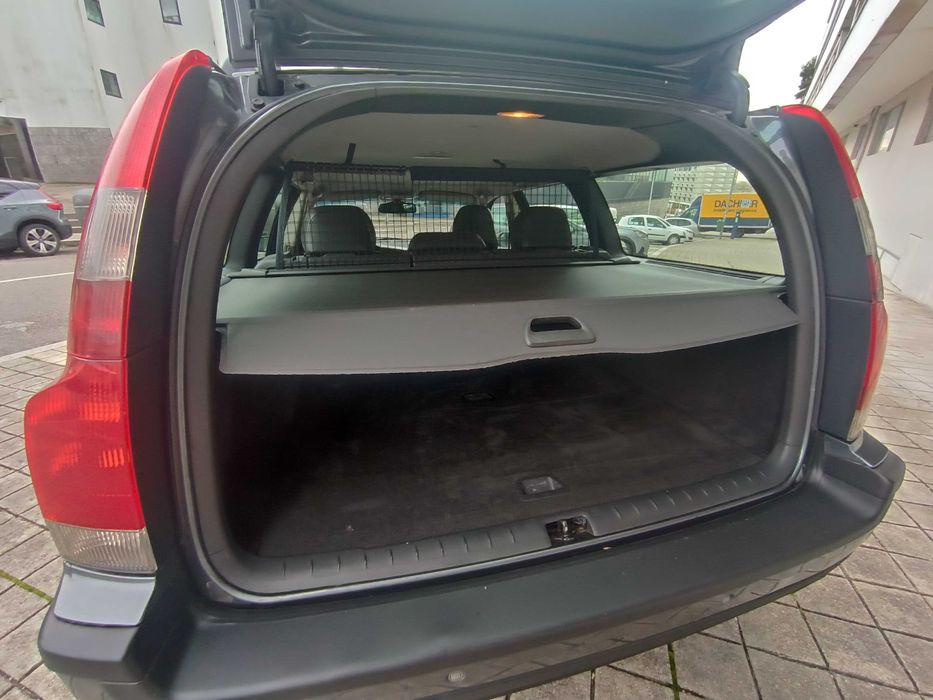 VOLVO V70 2.4 D5 163cv caixa manual Nacional