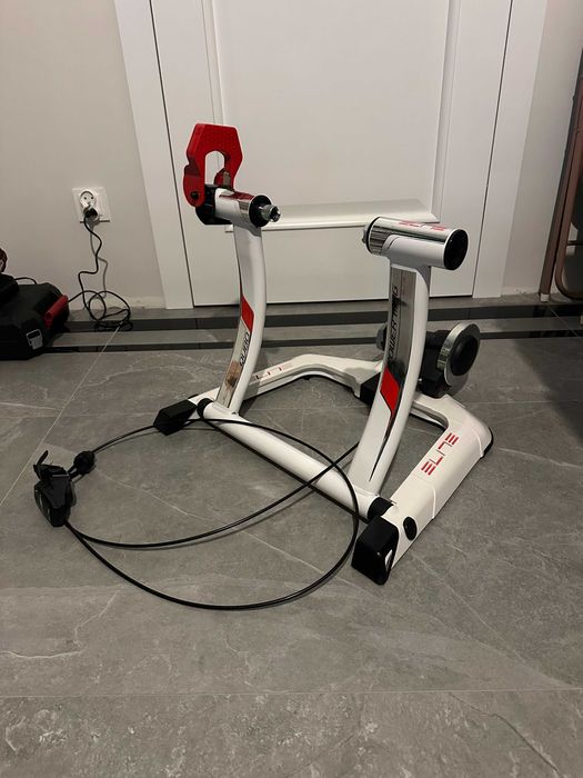 Trenażer Elite Qubo Power Mag