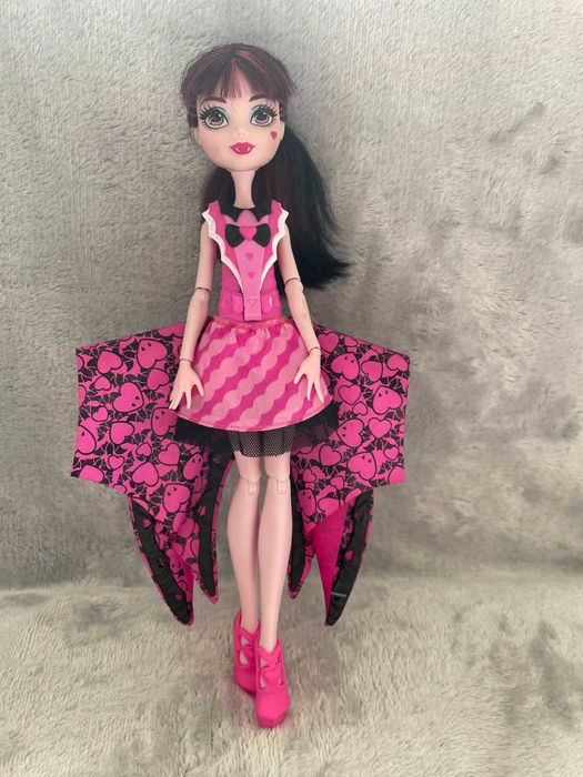 Draculaura Wampiskrzydła Monster High Mattel