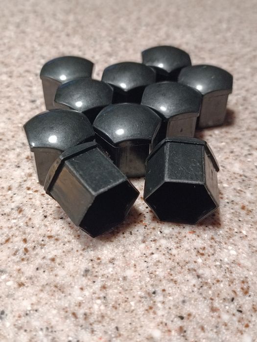 Колпачки колёсных гаек черные 19 мм