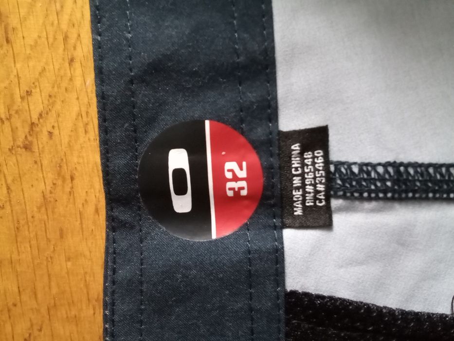 Oakley szorty kąpielowe rozmiar 32