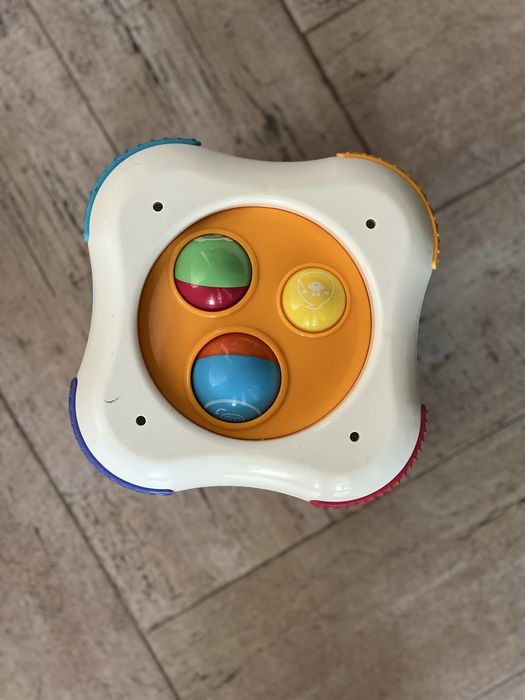 Развивающая игрушка чико chicco