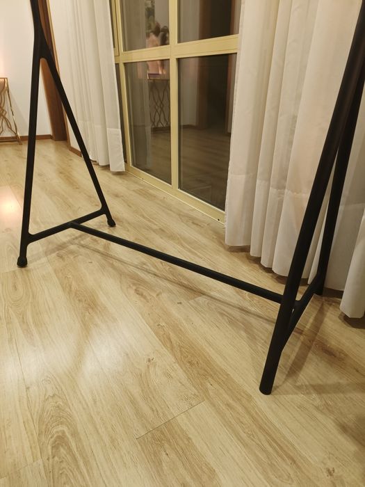 Charriot/suporte de cabides