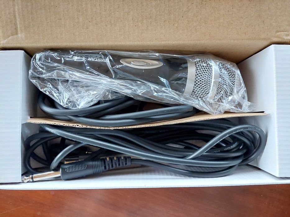 Karaoke Microphone or Audio Systems64551331824770121