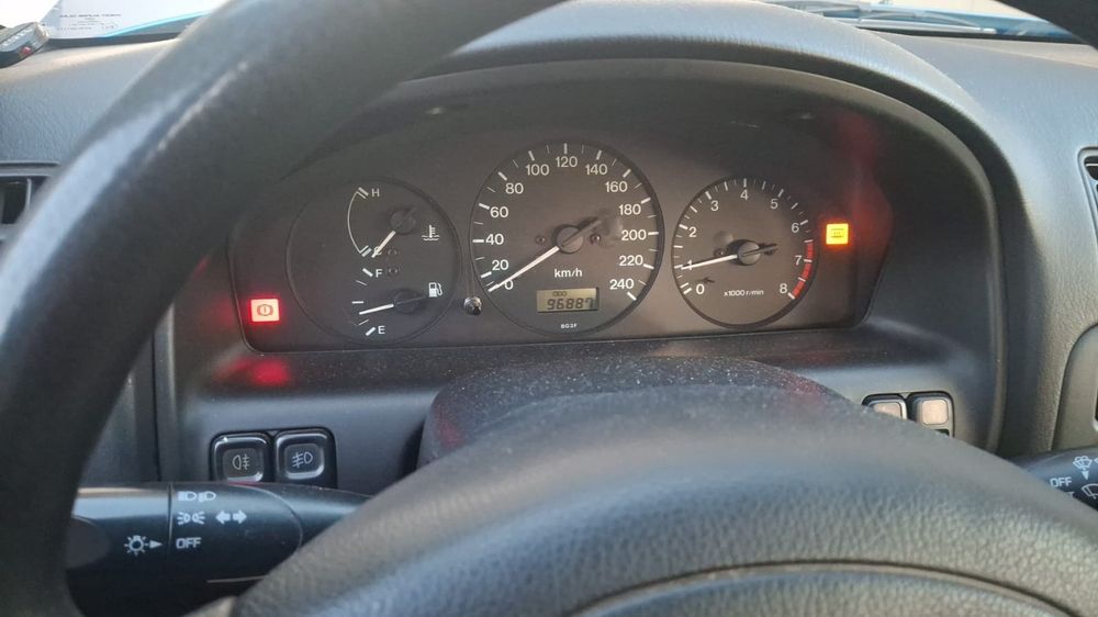 Mazda 323f 98 para peças