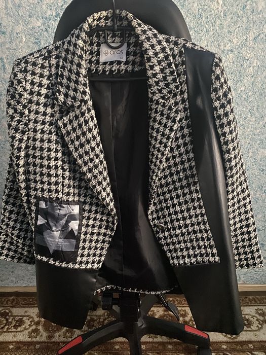 Одяг жіночий розмір 46-48