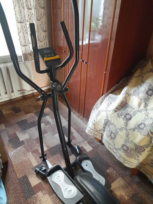 Еліптичний тренажер/орбітрек besport BS-1020E Runner