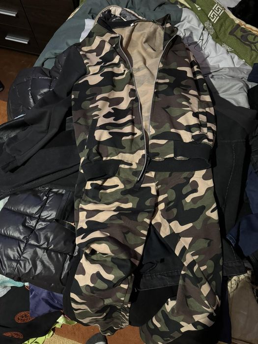 Продаю спортивный костюм женский