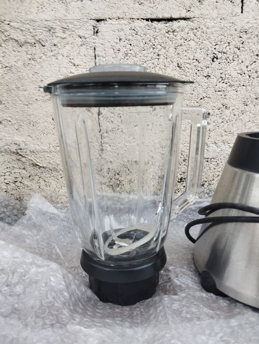 Copo liquificador/ liquficadora da Lacor em bom estado