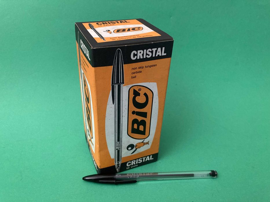 Caixa Com 50 Canetas Bic Cristal Anos 70
