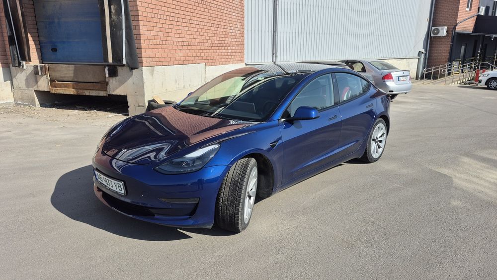 Tesla model 3 60кВт